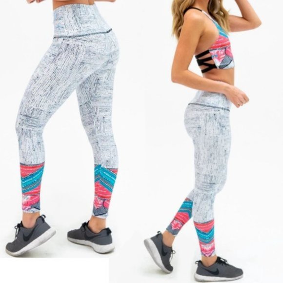 🆓🚚 Athlete Body Pose Leggings - Picture 1 of 3
